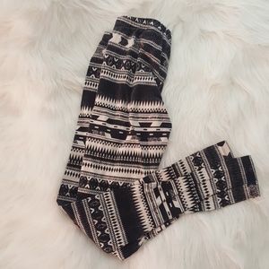Mossimo Supply Co. Tribal Print Leggings Size M